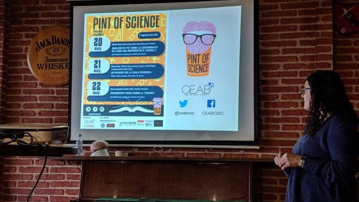 Marta Crous-Bou en el Pint of Science 2019 de Blanes